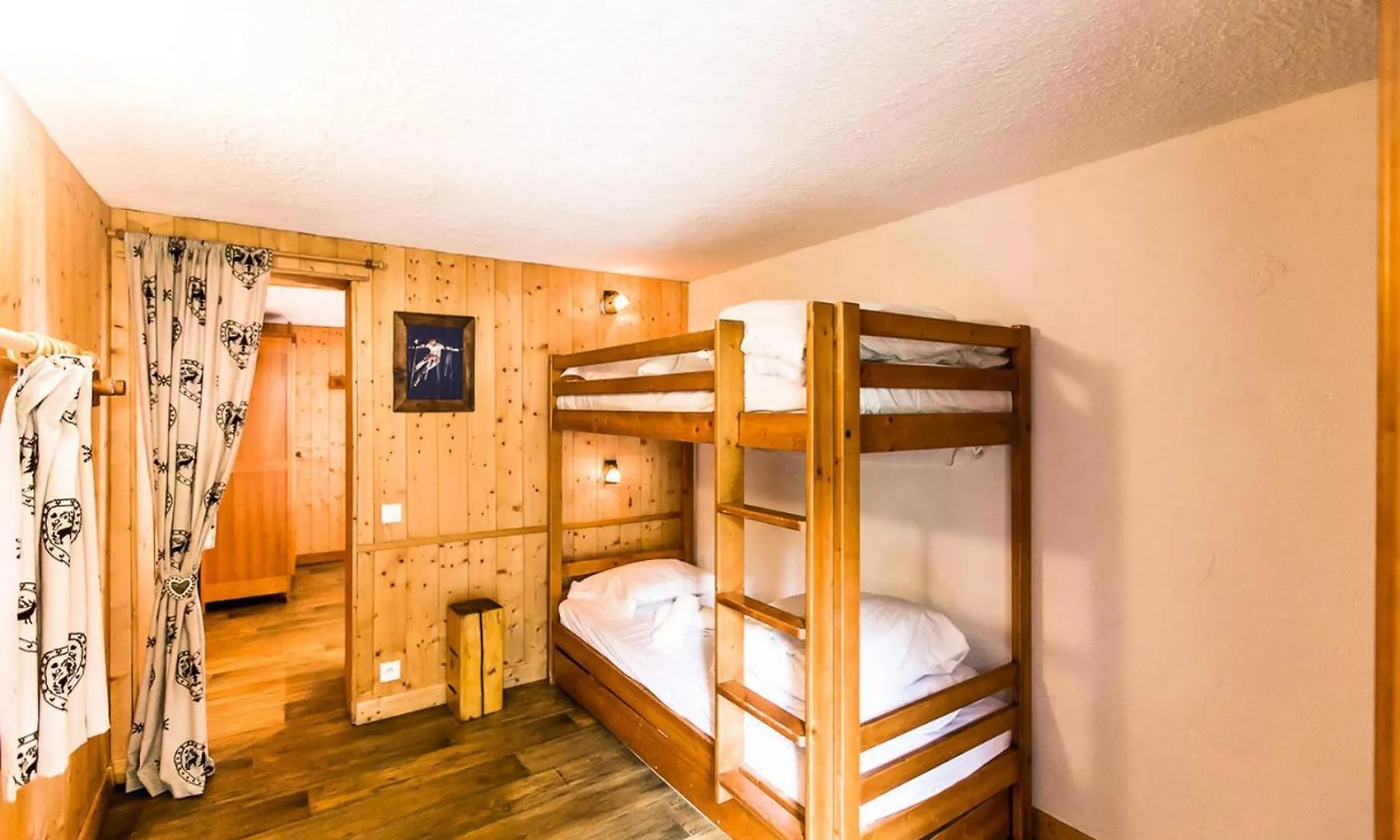 Chalet Le Freney - Chalets Pour 13 Personnes Mae-9864 La Plagne 0*,  France